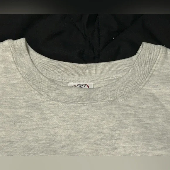 Bedford Fall NY Sweatshirt M snug NWOT It’s A Wonderful Life Christmas film - Picture 4 of 12